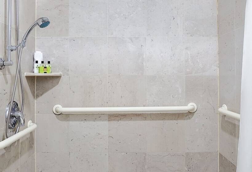 Intercontinental Suites Hotel Cleveland, An Ihg