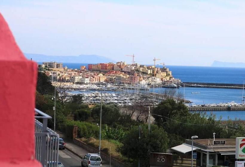 ホテル Puteoli Palace