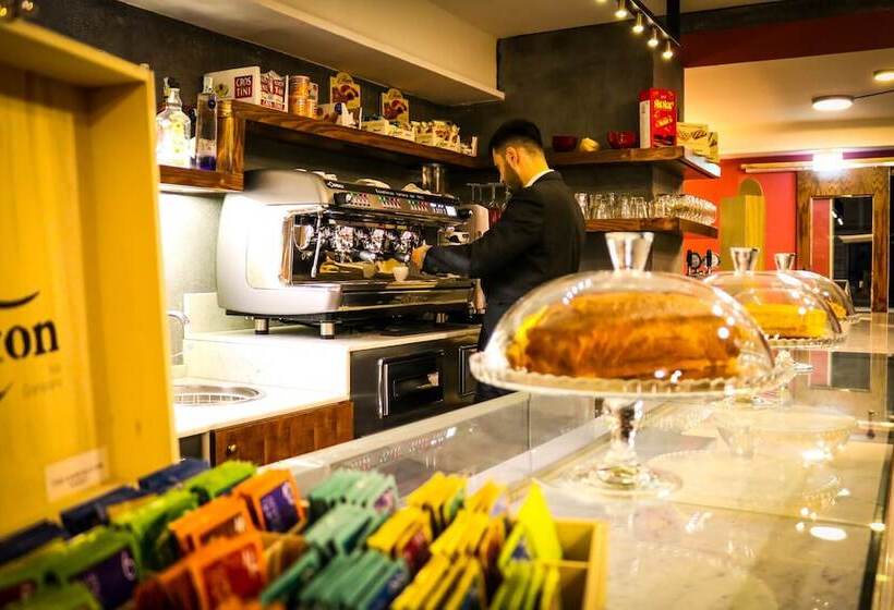 ホテル Puteoli Palace