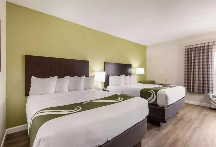 Отель Quality Inn & Suites Quincy Downtown