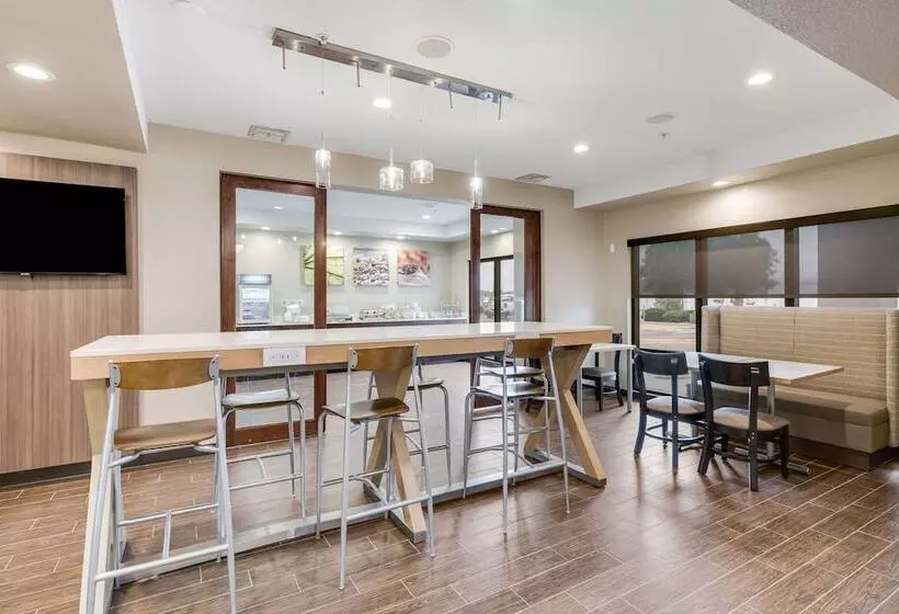 Отель Sleep Inn