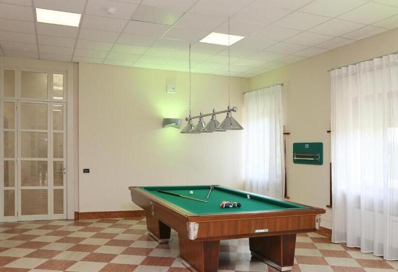 هتل Veronello Resort