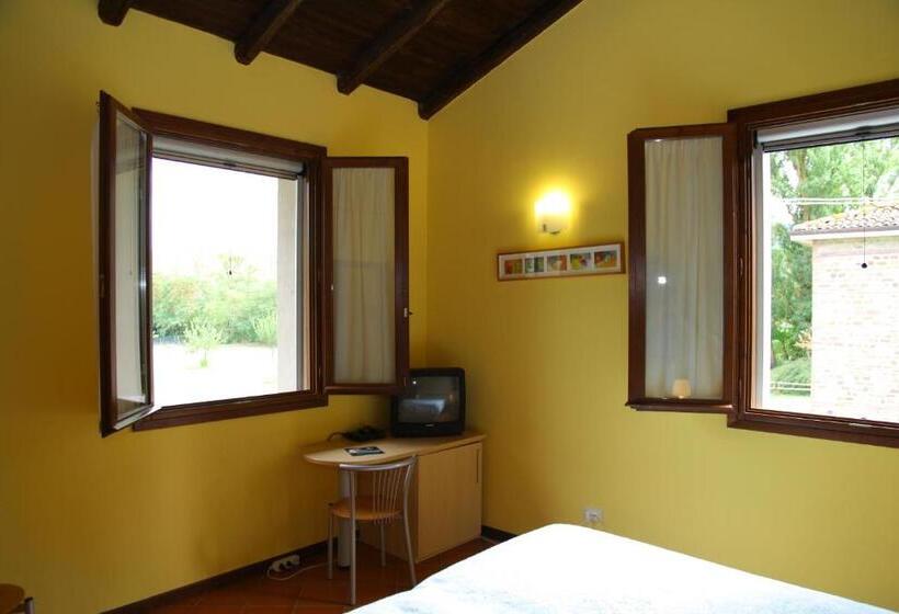 בית מלון כפרי Villaggio Della Salute Più