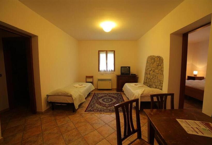 בית מלון כפרי Villaggio Della Salute Più