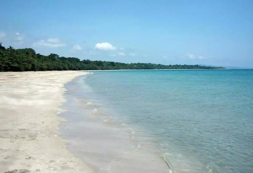 Aamiaismajoitus (B&B) El Colibri Lodge