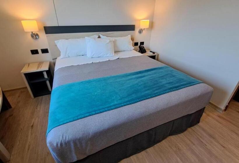 هتل Diego De Almagro Temuco Express