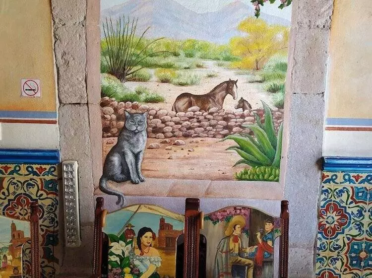 ホテル Centenario Centro De Peña De Bernal
