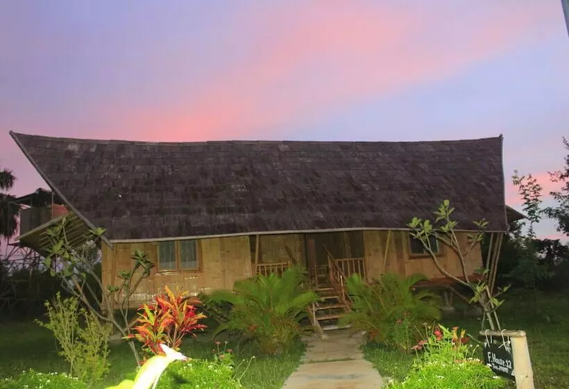 ホテル Hanchey Bamboo Resort