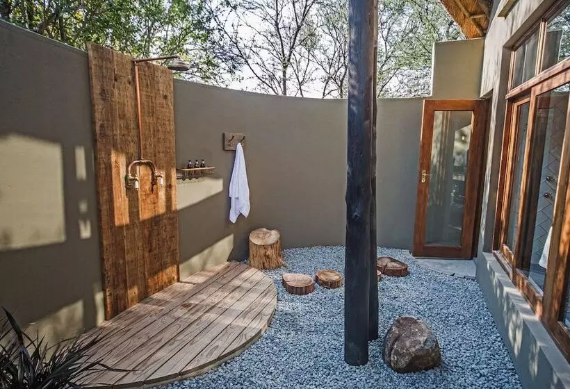 Hotelli Nkala Safari Lodge