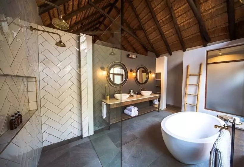 Hotelli Nkala Safari Lodge