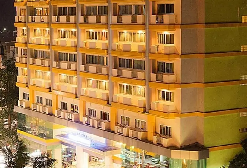 Hotelli Satit Grand View