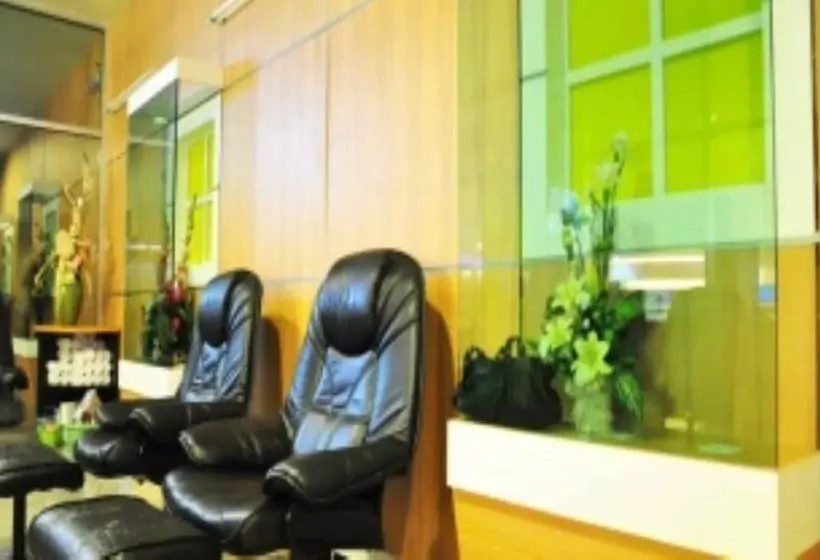 Hotelli Satit Grand View