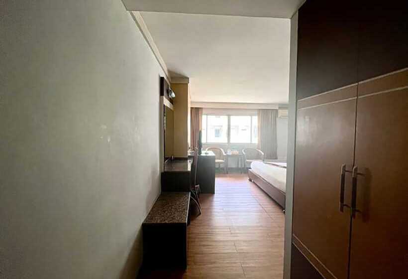 בית מלון כפרי Satit Grand View