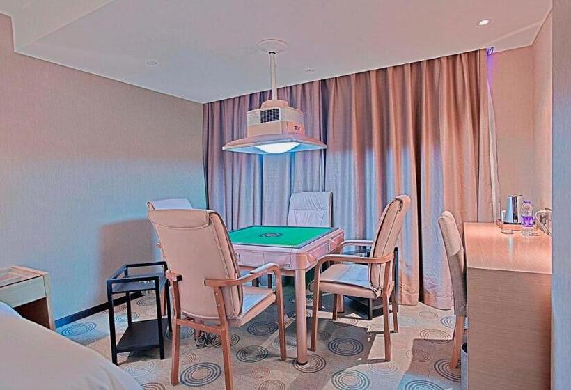 Lavande Hotel Changde Pedestrian Street Branch