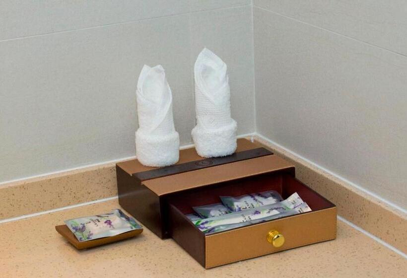 Lavande Hotel Changde Pedestrian Street Branch