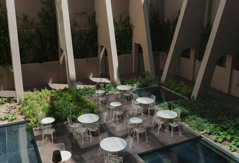 Lumen Hotel & The Lisbon Light Show