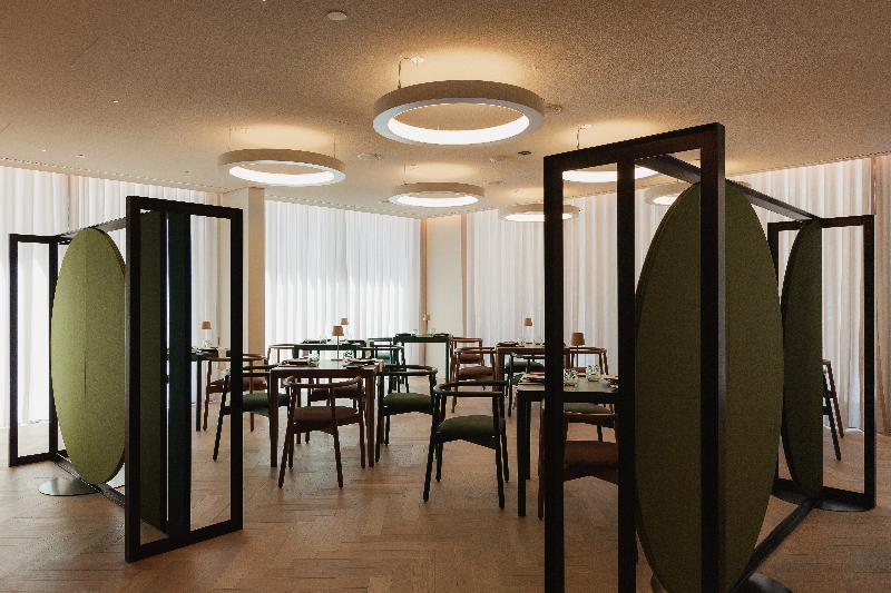 Lumen Hotel & The Lisbon Light Show