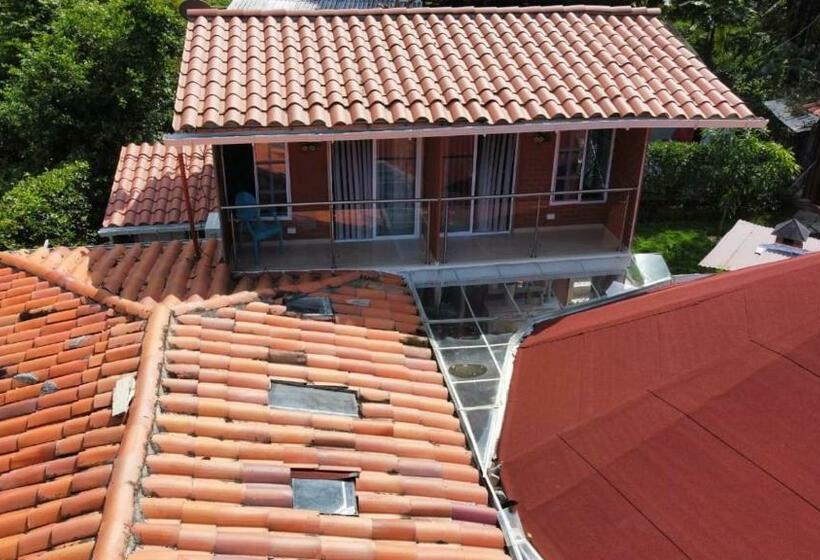 Pension Hostal Bralgijon Capurganá