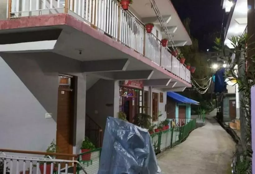 ホテル Adventure Inn