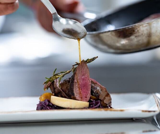 Boutique Hotel By Continental Park