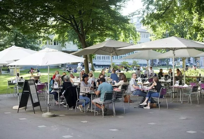 Boutique Hotel By Continental Park