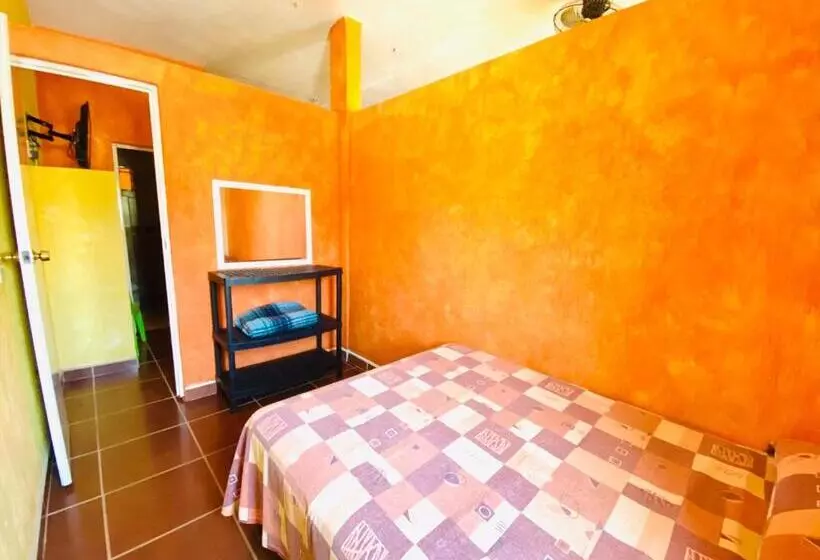 ホテル Bungalows El Rincon De La Riviera