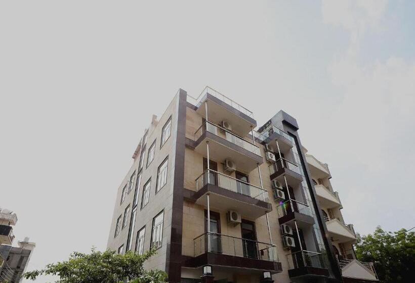 호텔 Capital O Peaceful Stays Near Iskcon Temple Noida