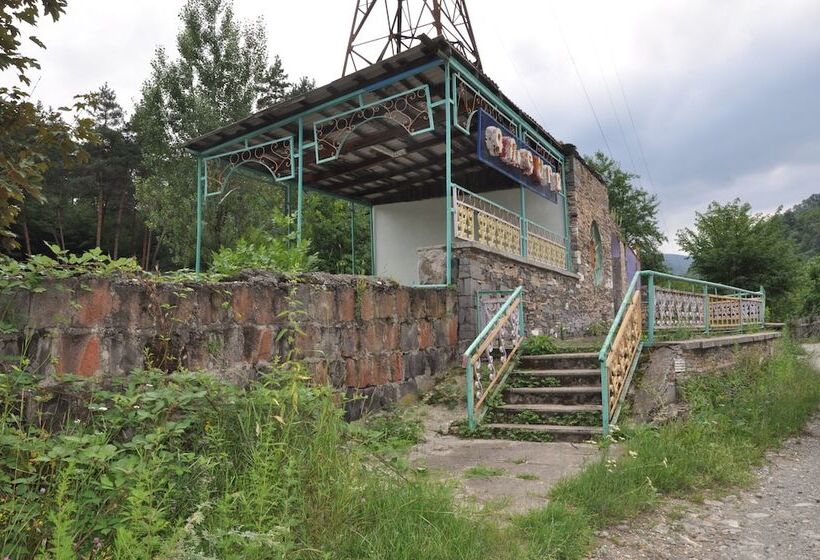 Hotel Gugark Retreat