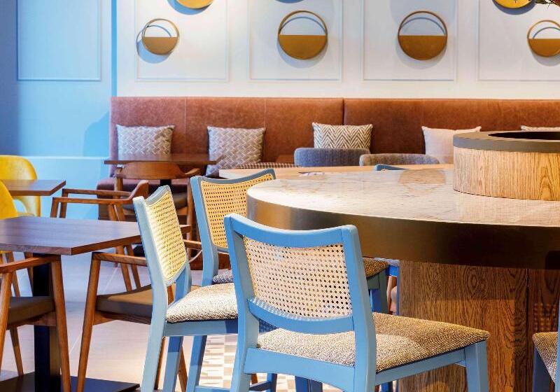 호텔 Mercure Porto Centro Aliados