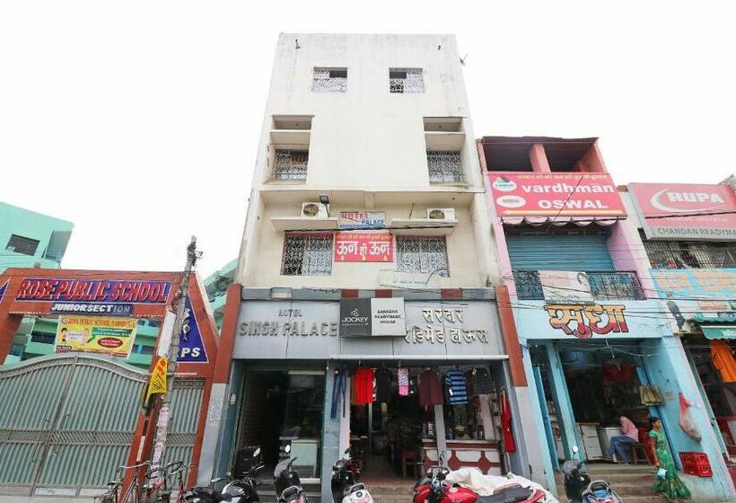 فندق Oyo 37116  Singh Palace