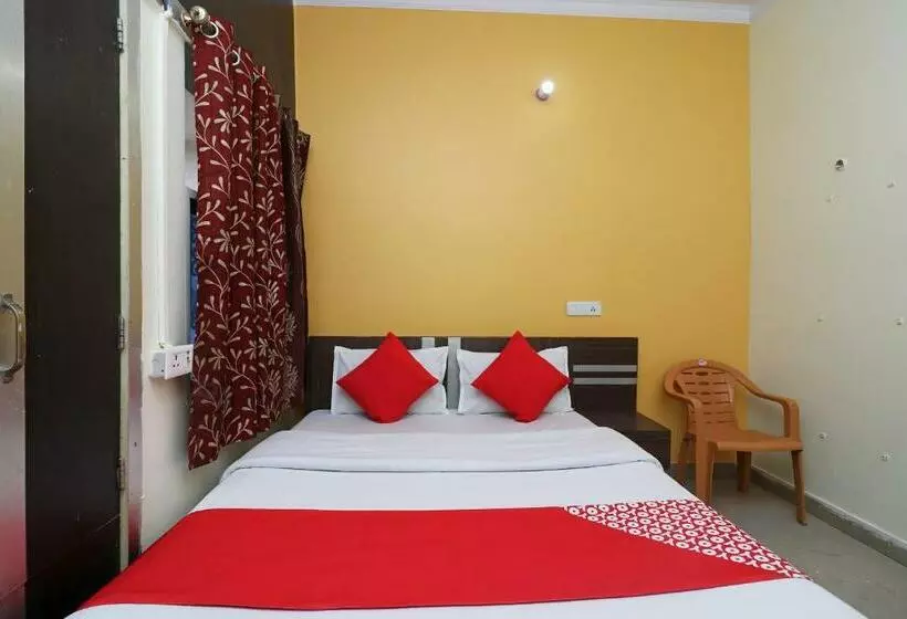ホテル Oyo 37116 Singh Palace