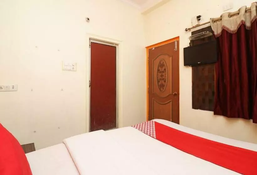 ホテル Oyo 37116 Singh Palace