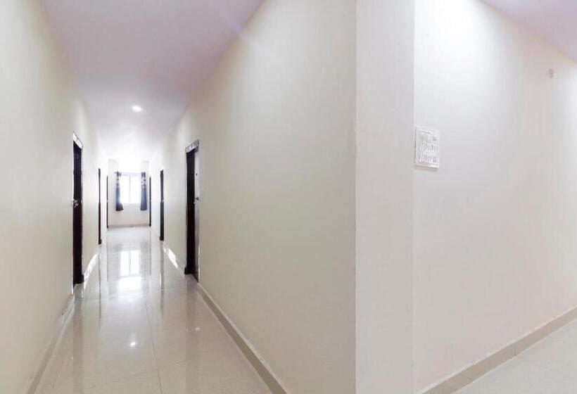 Отель O Shannu Residency