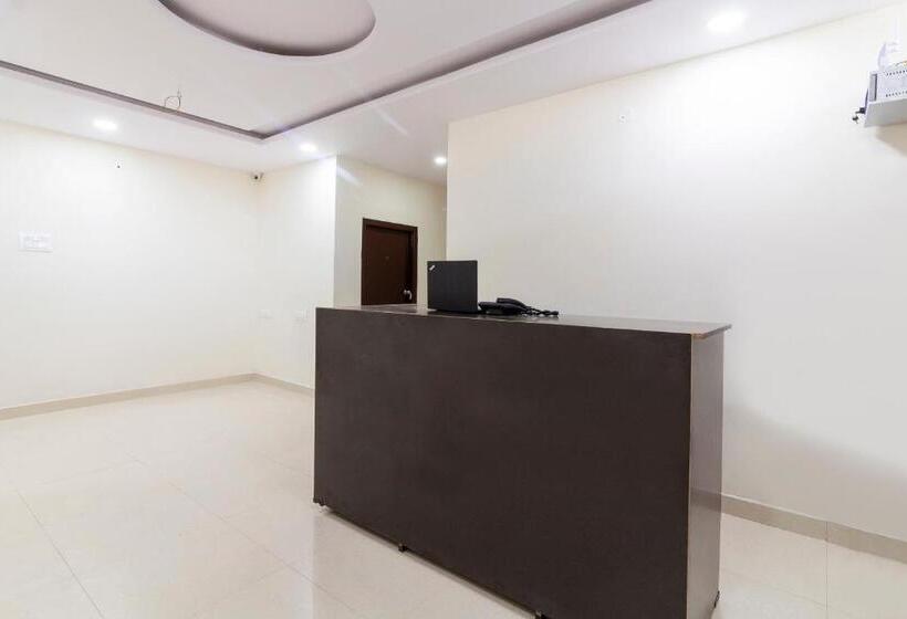 Отель O Shannu Residency