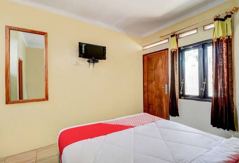 Otel Villa Sari Intan Ciater Redpartner