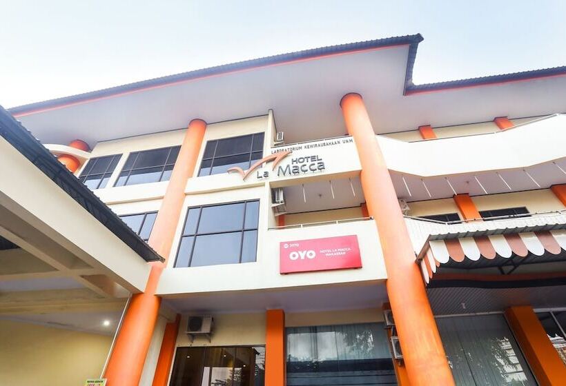 בית מלון כפרי Oyo 3970  La Macca Makassar