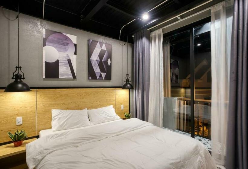 هتل The Nest Quang Binh