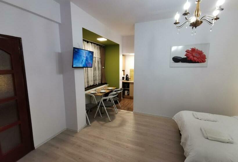 بنسيون Ambient Deluxe Apartman