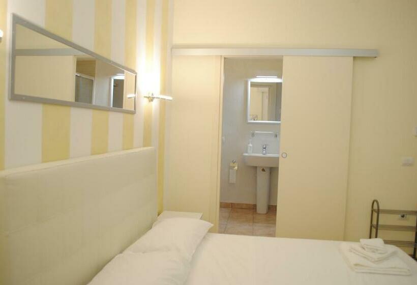 پانسیون Dreaming Piazza Erbe Rooms