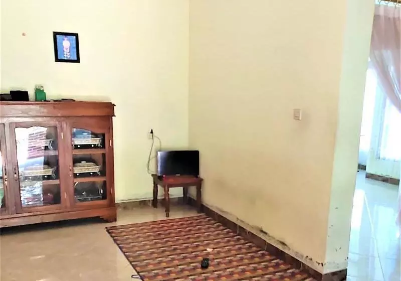 ペンション Homestay Sudiono