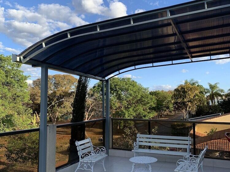 پانسیون Pousada Jardim Brasília