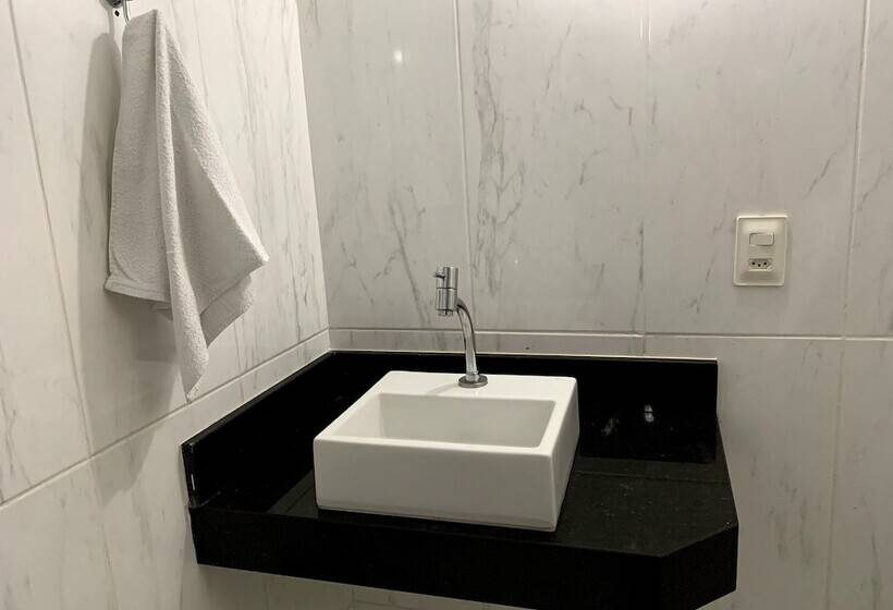 پانسیون Pousada Jardim Brasília