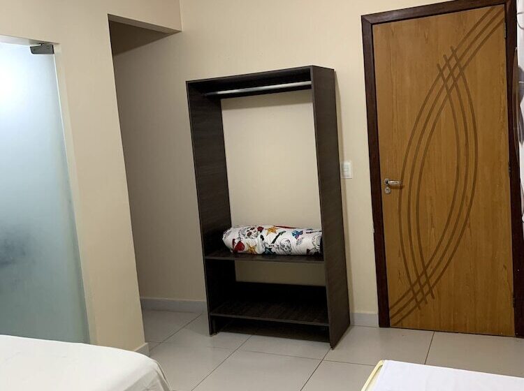 پانسیون Pousada Jardim Brasília