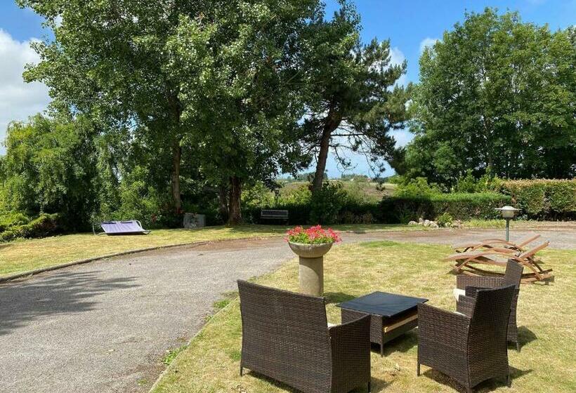 Bed and Breakfast Le Clos De La Madelaine