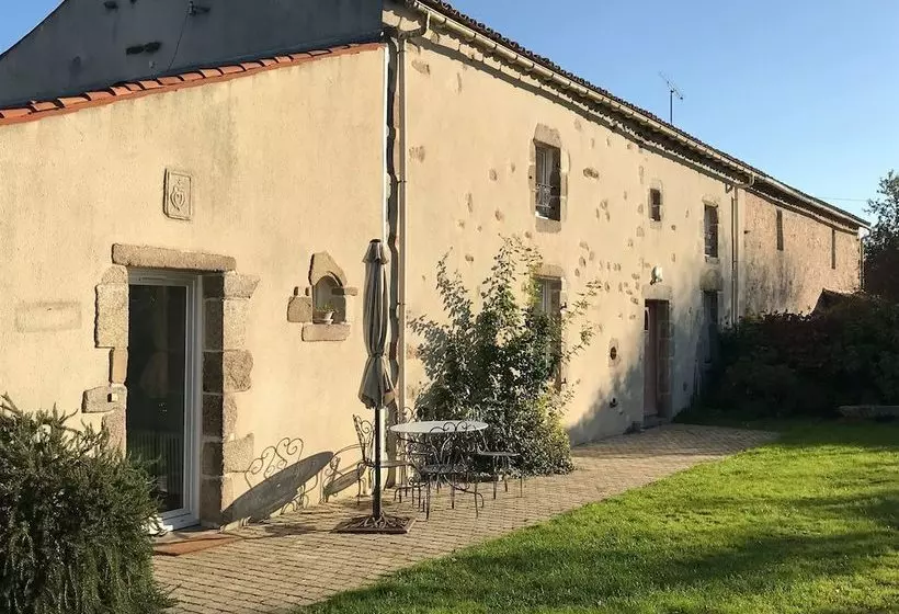 ベッドアンドブレックファースト Domaine Des Z Ailés Chambres D Hôtes