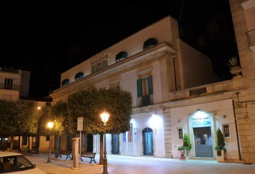 ベッドアンドブレックファースト Palazzo Agrusti   Residenza D Epoca