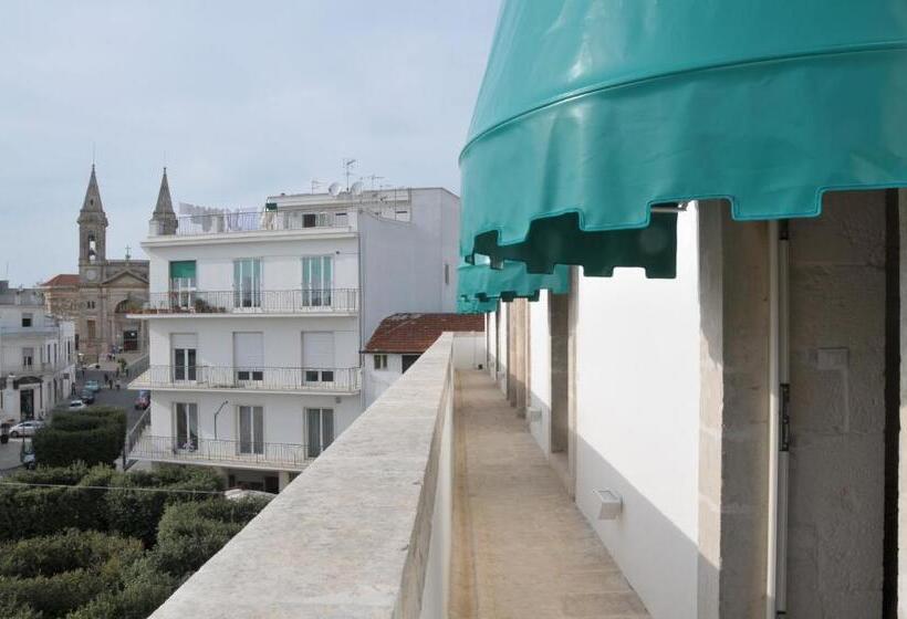 تختخواب و صبحانه Palazzo Agrusti   Residenza D Epoca