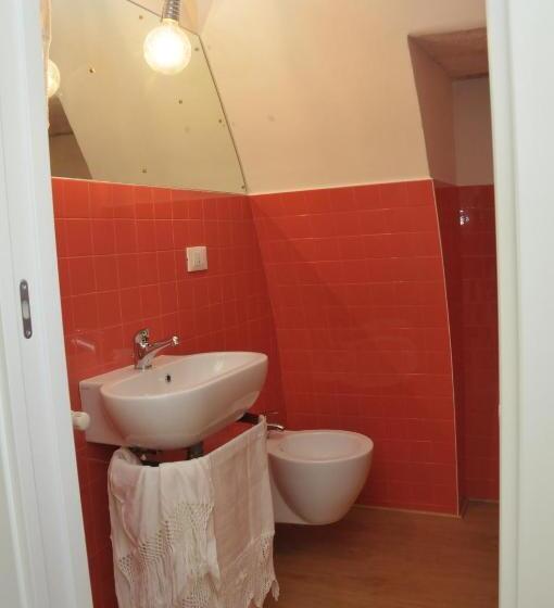 تختخواب و صبحانه Palazzo Agrusti   Residenza D Epoca