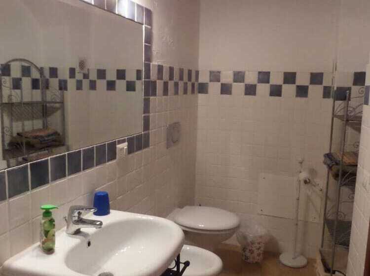 مبيت وإفطار Vicolo Della Luna