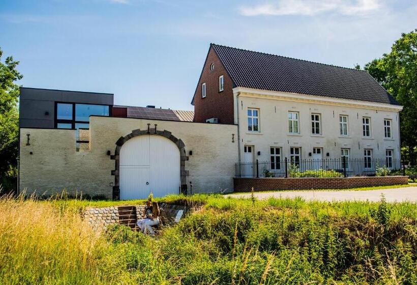 هتل Hof Van Stayen